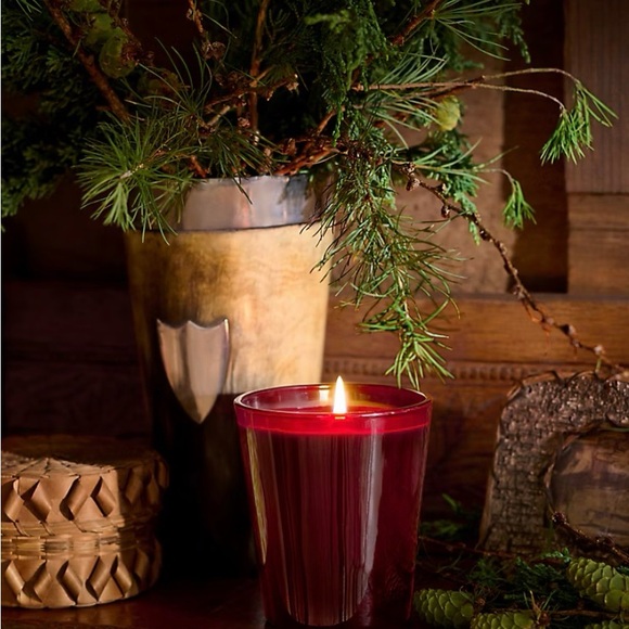 Ralph Lauren Holiday Red Candle - Picture 3 of 4